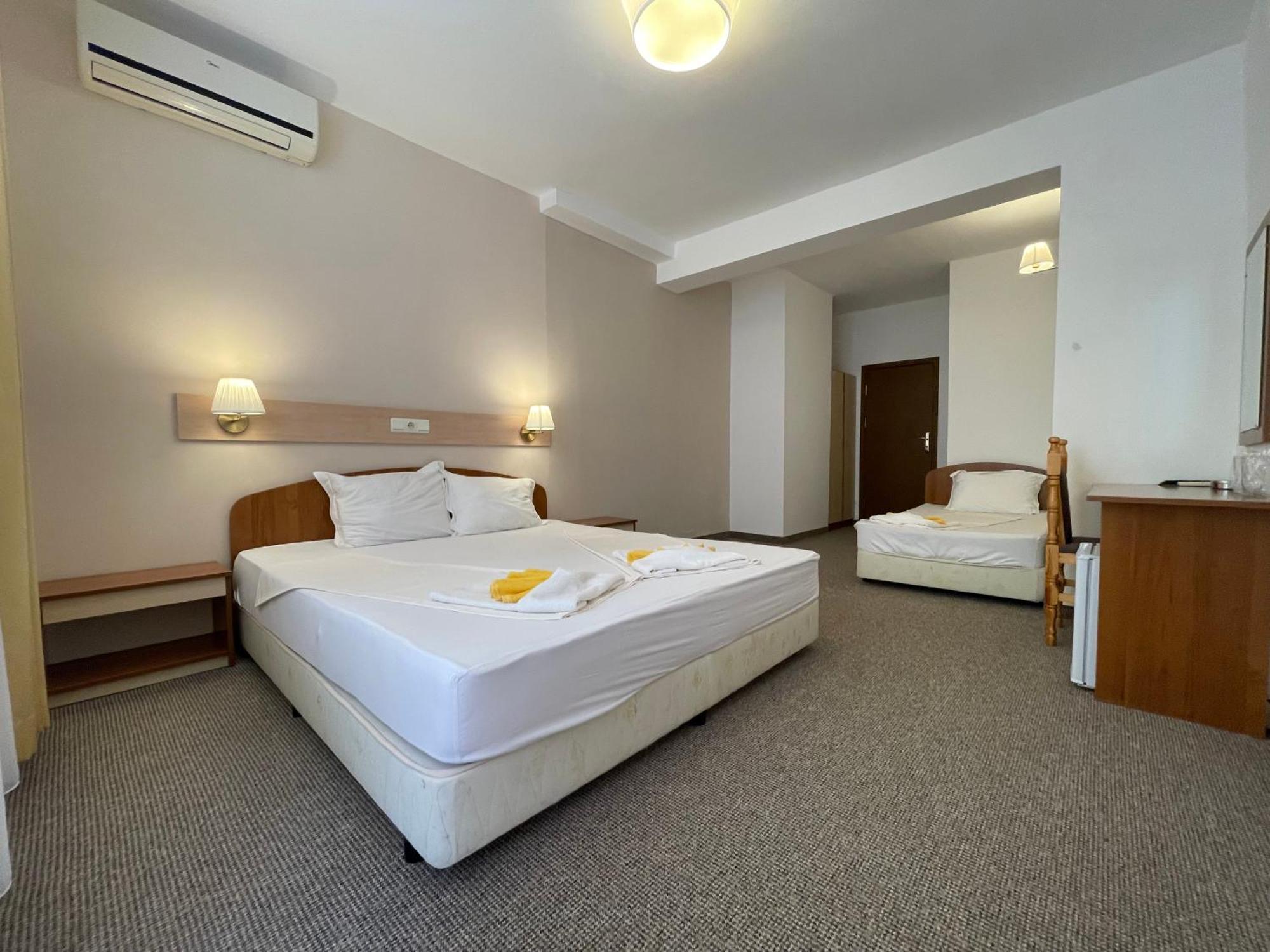 Alatoni Beach Hotel Sozopol Exterior photo